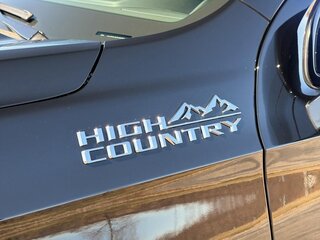 2025 Chevrolet Tahoe V Рестайлинг, чёрный, 12900000 рублей, вид 2