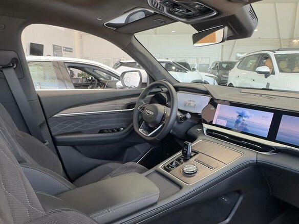 2026 Geely Monjaro I, белый, 4954990 рублей - вид 5