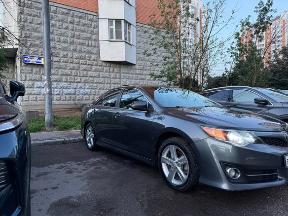 2013 Toyota Camry US Market VII (XV50), чёрный - вид 1