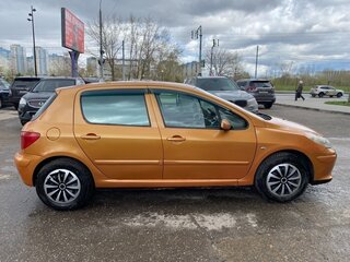2006 Peugeot 307 I Рестайлинг, оранжевый, 299000 рублей, вид 4