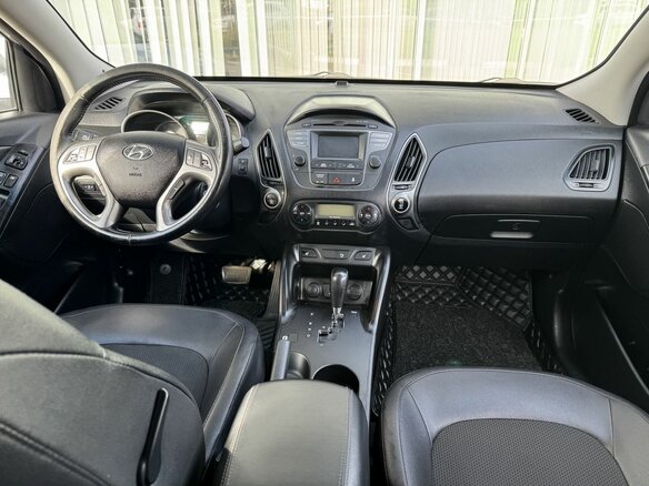 2015 Hyundai ix35 I Рестайлинг, серебристый, 1520000 рублей - вид 8