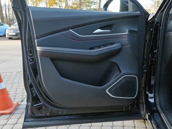 2023 Forthing T5 EVO, чёрный, 2050000 рублей - вид 7