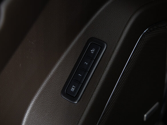 2015 Chevrolet Tahoe IV, чёрный, 2999000 рублей - вид 18