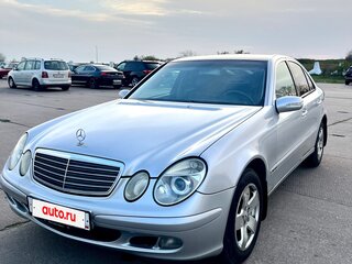 2002 Mercedes-Benz E-Класс 220 III (W211, S211), серебристый, 630000 рублей, вид 2
