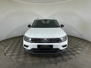 2019 Volkswagen Tiguan II, белый, 1780000 рублей, вид 2