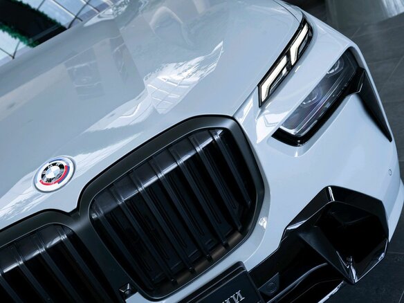 2022 BMW X7 40d I (G07) Рестайлинг, серый, 13100000 рублей - вид 12