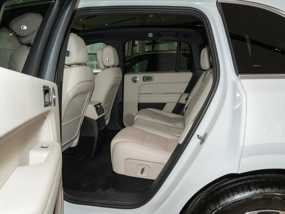 2025 Li Auto (Lixiang) L6 I, белый, 7650000 рублей - вид 18