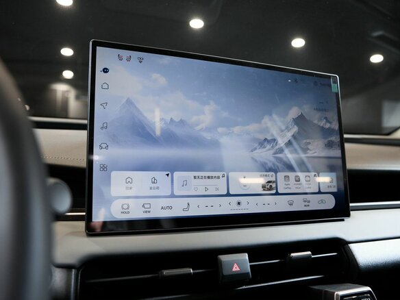 2026 Toyota RAV4 VI (XA60), белый, 4550000 рублей - вид 24