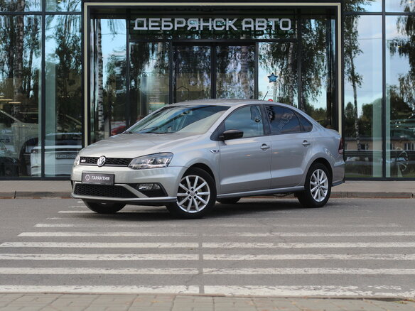 2018 Volkswagen Polo V Рестайлинг, серебристый