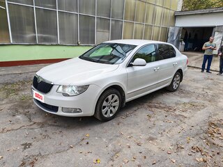 2013 Skoda Superb II Рестайлинг, белый, 1200000 рублей, вид 1
