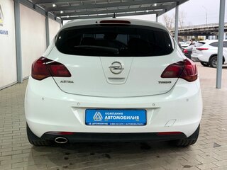 2010 Opel Astra J, белый, 729000 рублей, вид 4