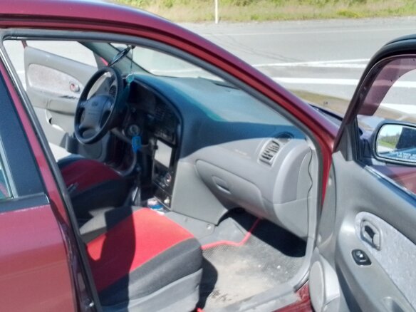 2007 Kia Spectra I Рестайлинг 2, красный, 135000 рублей - вид 15