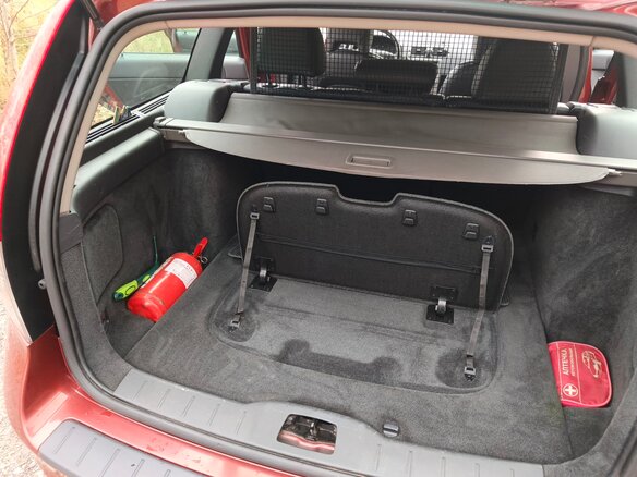 2009 Volvo V50 I Рестайлинг, пурпурный, 670000 рублей - вид 13