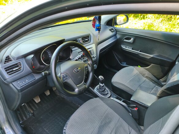 2016 Kia Rio III Рестайлинг, серый - вид 6