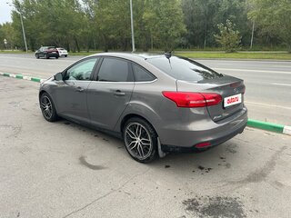2017 Ford Focus III Рестайлинг, серый, 1470000 рублей, вид 5