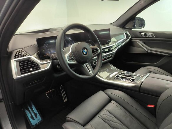 2025 BMW X5 M60i IV (G05/G18) Рестайлинг, серый - вид 15