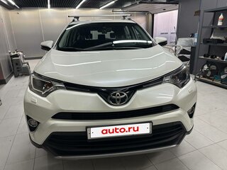 2017 Toyota RAV4 IV (XA40) Рестайлинг, белый, 3100000 рублей, вид 3