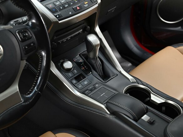 2016 Lexus NX 200 I, красный, 1985000 рублей - вид 11