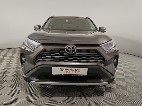 2020 Toyota RAV4 V (XA50), коричневый - вид 2