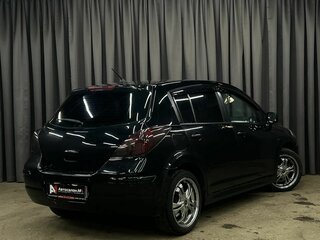 2010 Nissan Tiida I Рестайлинг, чёрный, 709888 рублей, вид 3