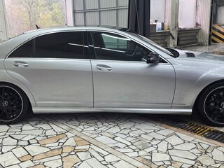 2006 Mercedes-Benz S-Класс 500 V (W221), серебристый, 1100000 рублей, вид 3
