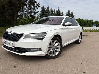2018 Skoda Superb III, белый, 1750000 рублей, вид 3