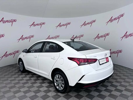 2022 Hyundai Solaris II Рестайлинг, белый, 1559000 рублей, вид 3