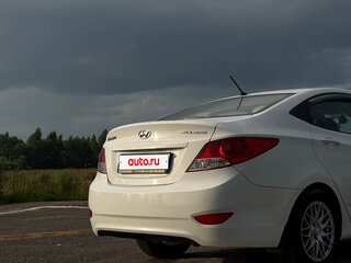 2012 Hyundai Solaris I, белый, 450000 рублей, вид 4