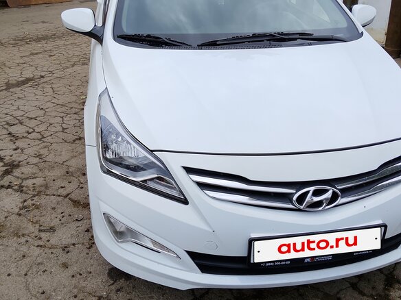2015 Hyundai Solaris I Рестайлинг, белый, 1120000 рублей - вид 1