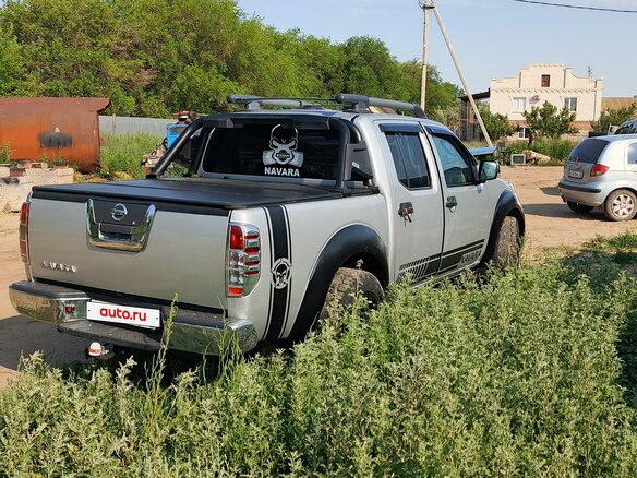 2012 Nissan Navara (Frontier) III (D40) Рестайлинг, белый, 2000000 рублей - вид 4