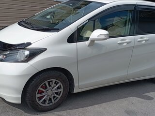 2010 Honda Freed I, белый, 1130000 рублей, вид 4
