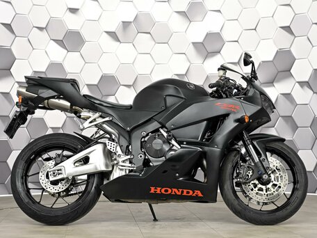 2014 Honda CBR 600RR, чёрный, 749000 рублей, вид 3