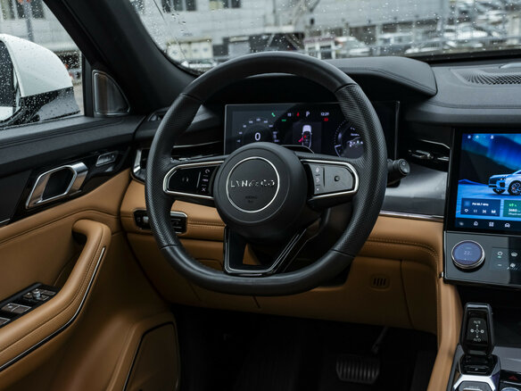 2023 Lynk & Co 09 PHEV, белый, 4640000 рублей - вид 12