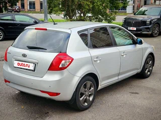 2010 Kia Ceed I Рестайлинг, серебристый, 630000 рублей, вид 4