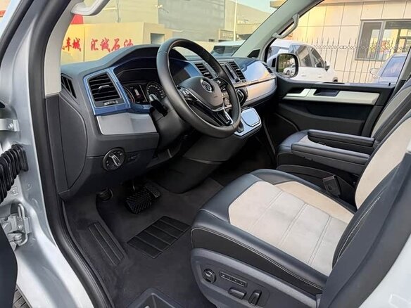 2018 Volkswagen Multivan T6, белый, 6775000 рублей - вид 5