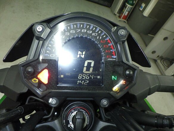 2025 Kawasaki Z 400, чёрный, 675000 рублей - вид 8