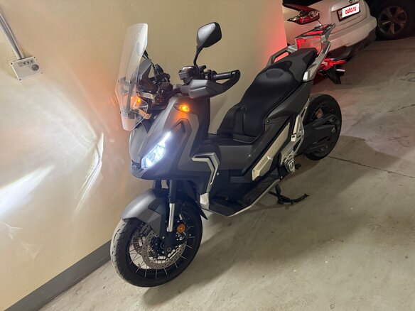 2020 Honda X-ADV, серый, 900000 рублей - вид 6