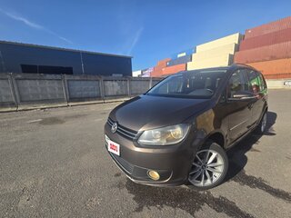 2012 Volkswagen Touran I Рестайлинг 2, коричневый, 1150000 рублей, вид 1