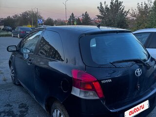 2008 Toyota Yaris II, чёрный, 350000 рублей, вид 4