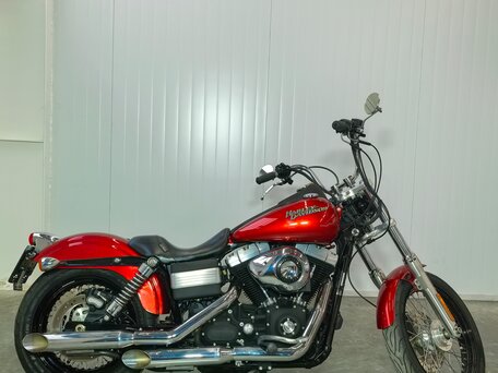 2010 Harley-Davidson Street Bob, красный, 749000 рублей, вид 4