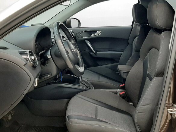 2013 Audi A1 I (8X), коричневый, 990000 рублей - вид 9