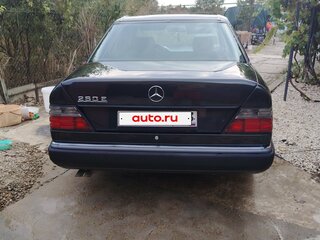 1991 Mercedes-Benz W124 260, чёрный, 660000 рублей, вид 5
