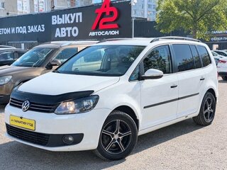 2013 Volkswagen Touran I Рестайлинг 2, белый, 1199000 рублей, вид 1