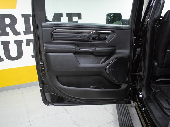 2026 Ram 1500 Crew Cab V Рестайлинг, чёрный, 10499000 рублей - вид 13
