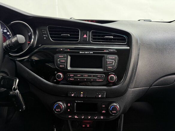 2013 Kia Ceed II, коричневый, 999000 рублей - вид 14