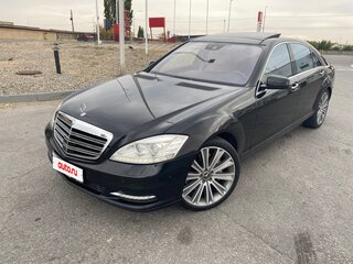 2013 Mercedes-Benz S-Класс 500 V (W221) Рестайлинг, чёрный, 1180000 рублей, вид 2