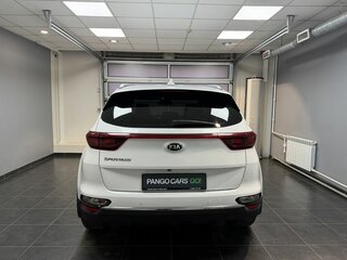 2019 Kia Sportage IV Рестайлинг, белый, 2300000 рублей, вид 5