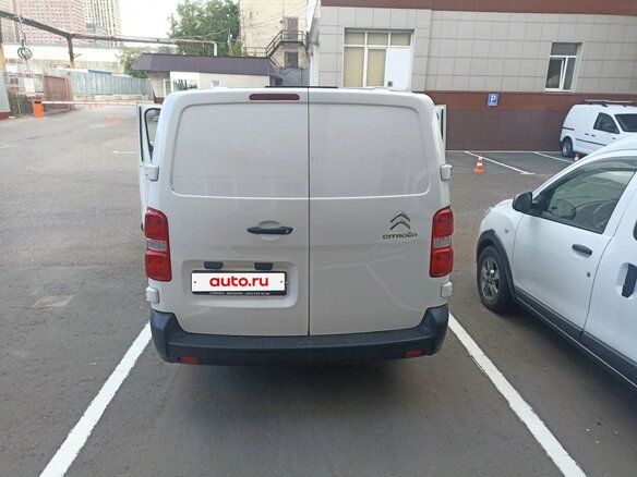 2018 Citroen Jumpy III, белый - вид 3