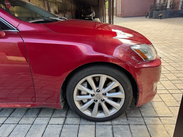 2010 Lexus IS 250 II Рестайлинг, красный, 1600000 рублей - вид 11
