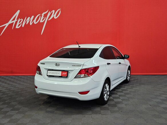 2013 Hyundai Solaris I, белый, 789000 рублей - вид 4